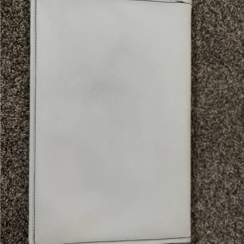 Michael Kors Elegant White Tablet Sleeve